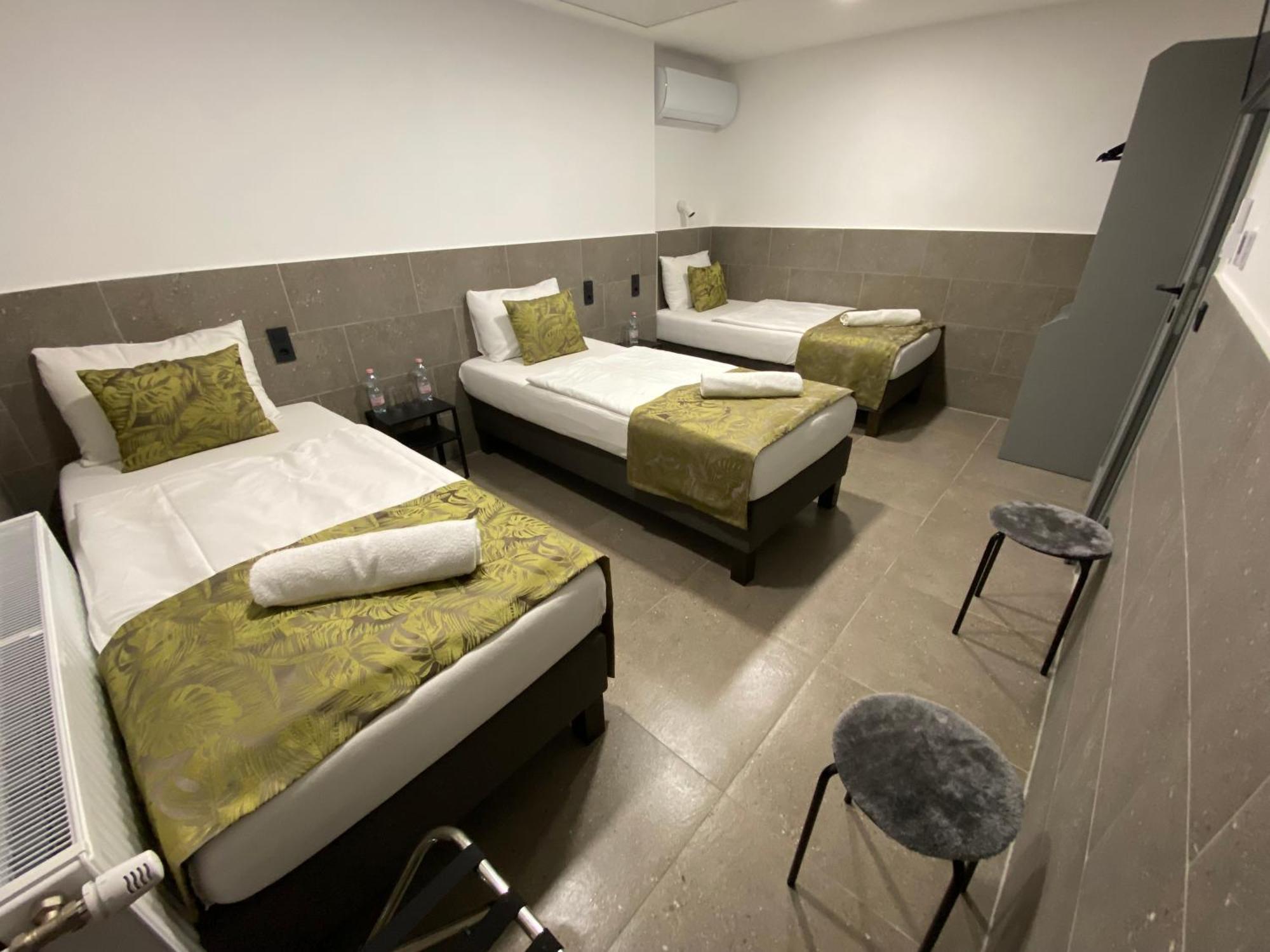 Levendula Vendeghaz Hotel Győr Eksteriør billede
